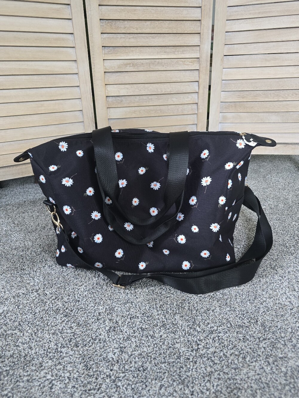 Alice + Olivia Daisy Print Black Weekender Gym Bag